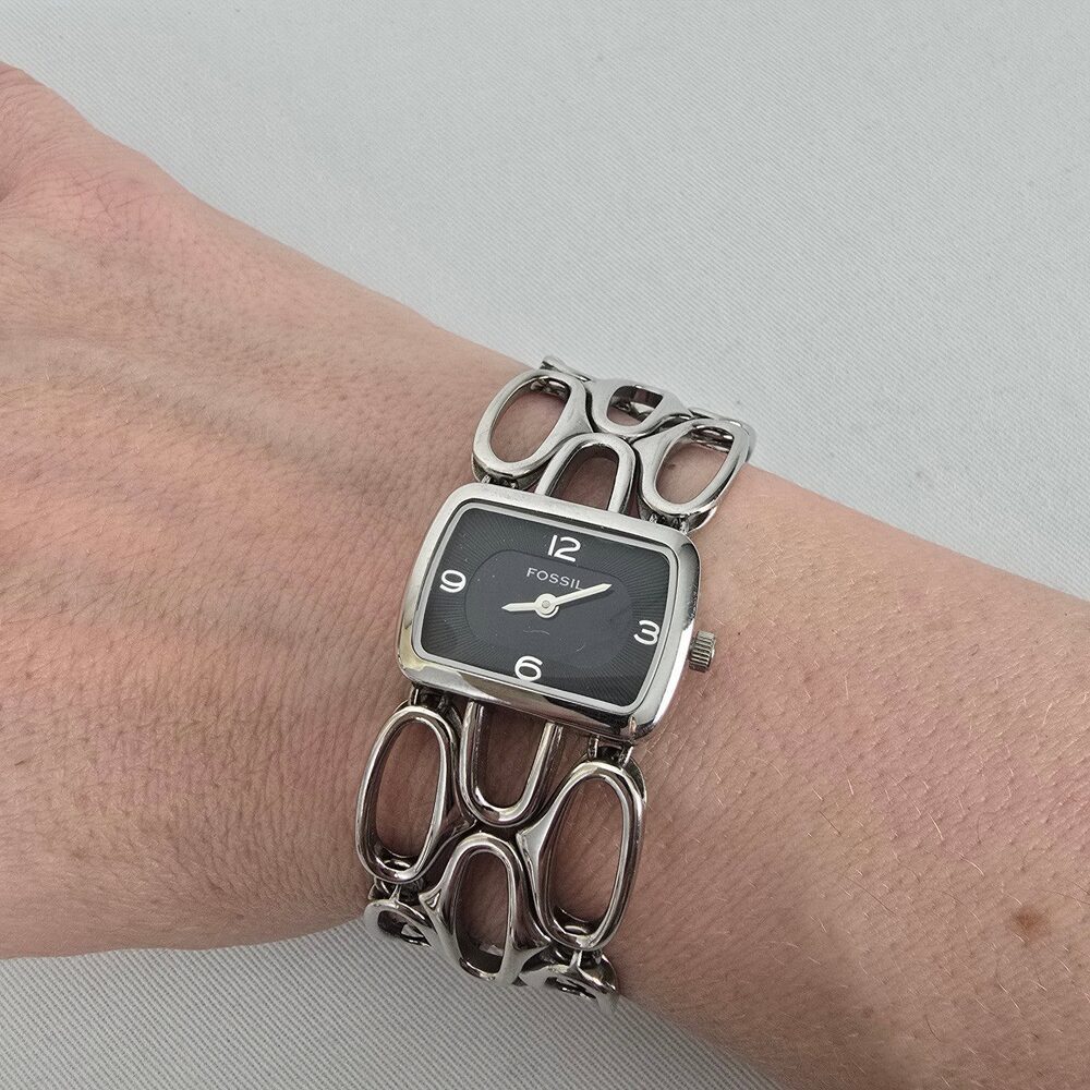 Fossil F2 Watch ES-1885 Stainless Steel Chunky Link Bracelet Watch Modern